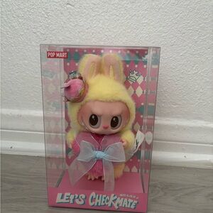 Pop Mart Checkmate Queen Labubu